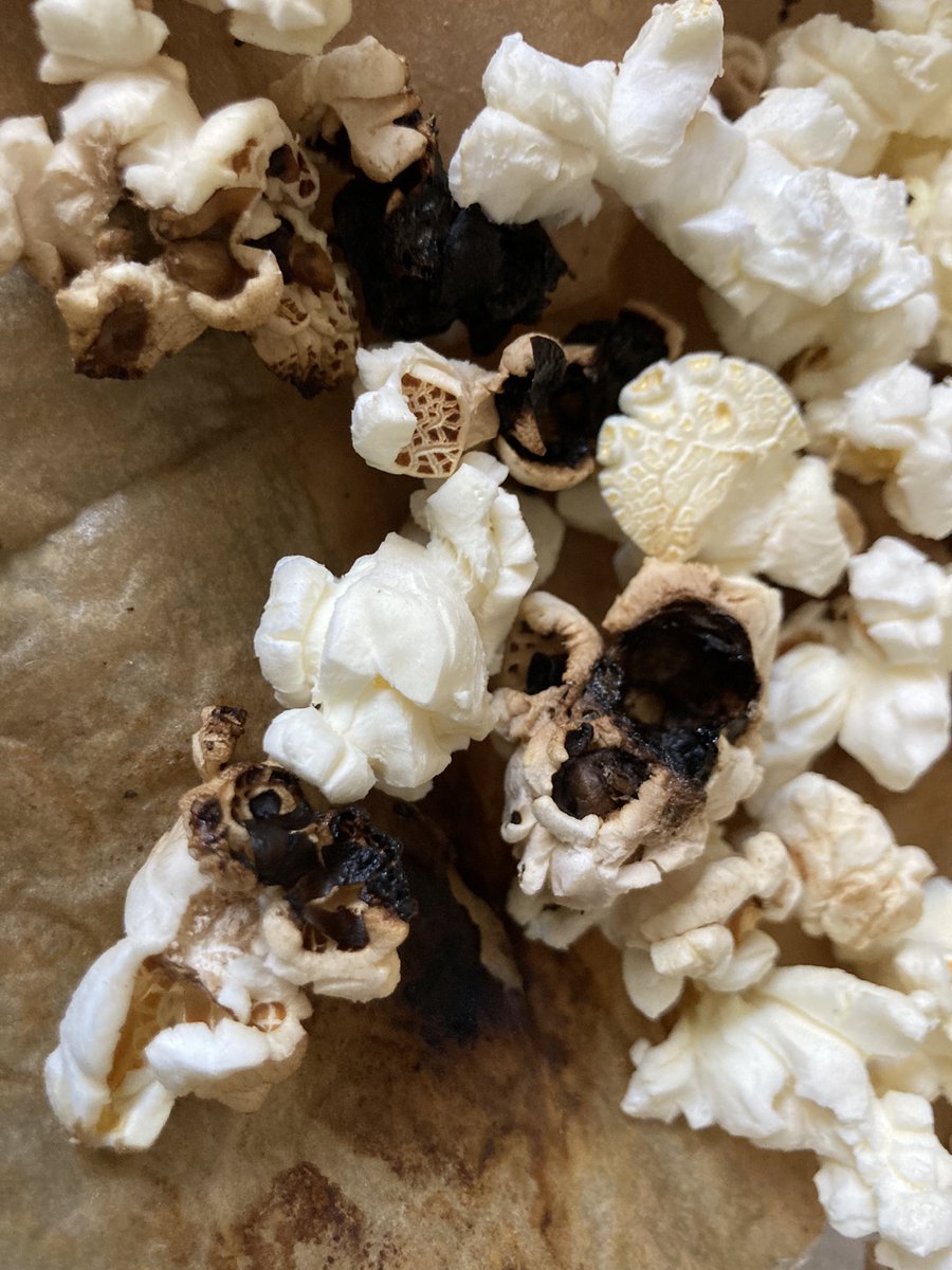 Wasn’t expecting my sweet &amp; salty popcorn to set alight. It was the last packet too. Disappointed <a href="/ButterkistUK/">Butterkist Popcorn</a>