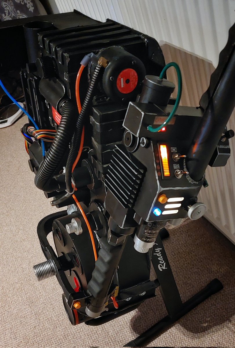 matt_else's tweet photo. More done on the pack today #ghostbusters #craft #art #handmade #cosplay #ComicCon #paranormal #ghost #props #movie #film #Filmmaker #Commission #love #scifi #fantasy #family https://t.co/HymwciL98Z
