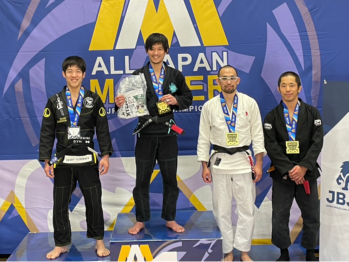ryukomma's tweet photo. 【速報】 龍虎チームメンバー鍵山士門選手、全日本マスター柔術選手権優勝!
#鍵山士門 #全日本マスター柔術選手権 #優勝 #チーム龍虎 #TeamRYUKO https://t.co/LteTLOxKWB
