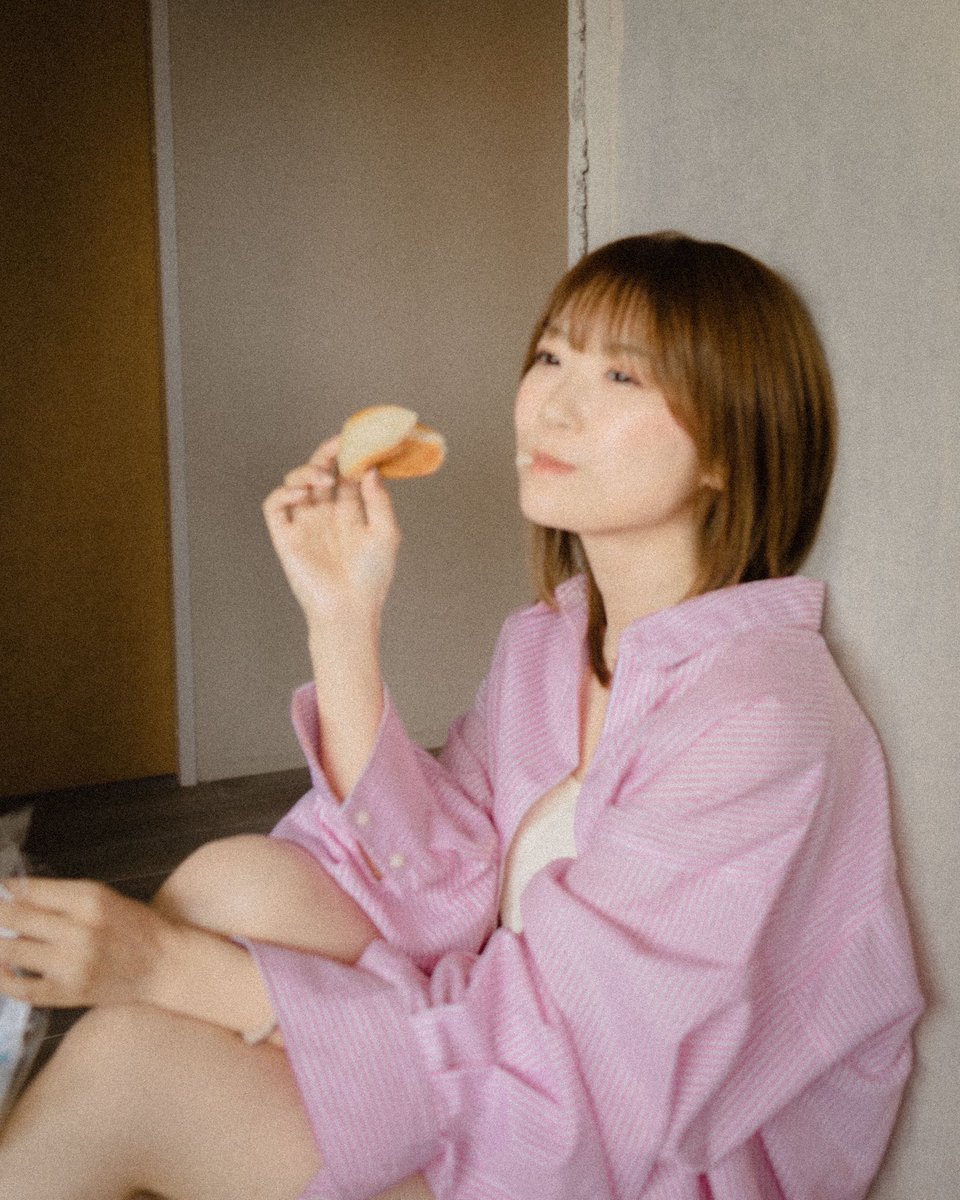 YK123nwt's tweet image. キリトリセカイ

#朝ごはん #パン派 #ロールパン #ポートレート #portrait #写真好きな人と繋がりたい #シャツコーデ

model: @neru__guuu