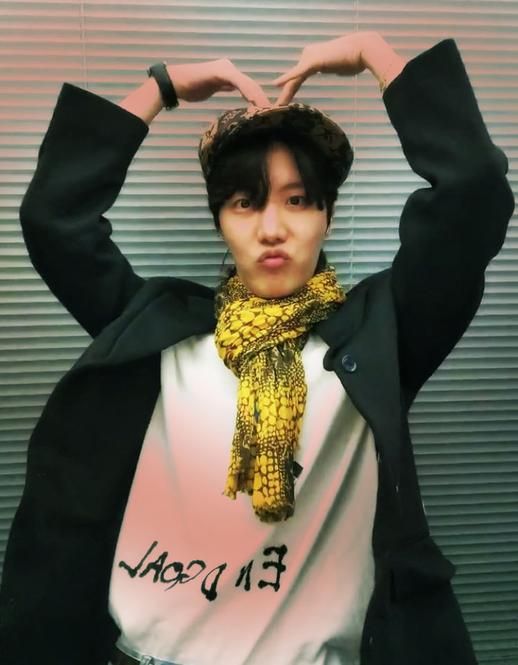 lestatsfangs's tweet photo. ✰✿♡ https://t.co/KOzlBlD7rq