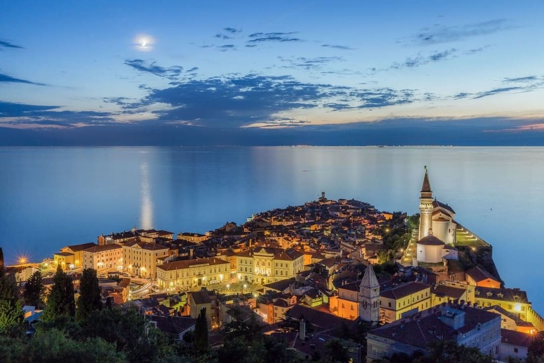 A timeless romance in Piran #Slovenia 📷 Jaka Ivancic