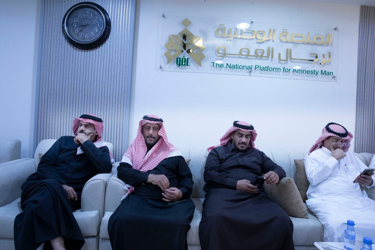infotkatf's tweet photo. احتفلت جمعية #تكاتف_الاجتماعية بيوم التأسيس  ، وضمن الاحتفال بهذا اليوم الذي يفخر كل مواطن سعودي ، تم تدشين انطلاق اعمال لجنة تكاتف الفنية من صاحبة السمو الملكي الأميرة /غادة بنت مساعد بن سعود آل سعود بحضور سعادة رئيس مجلس الإدارة ا. مذكر ضويحي العماني وأعضاء الجمعية https://t.co/iWwZ5YyrX5