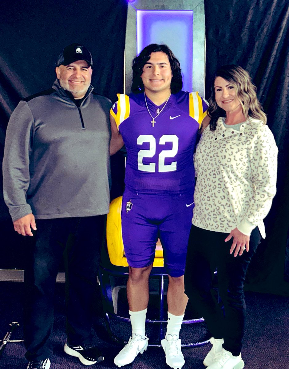 Extremely Grateful and Thankful to the @callutheranfootball Coaches and Staff for their Hospitality today during @gabemorin_ Official Visit. We were Very Impressed by what @callutheran has to Offer. #GabeMorin#CalLutheran#FootballisFamily✝️⚔️💛#OwnTheThrone👑