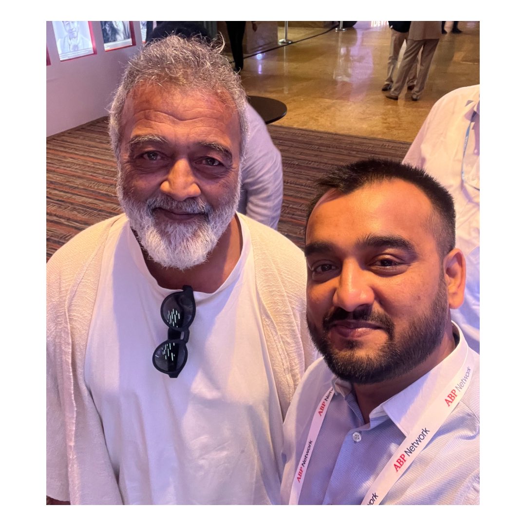 I’ve been a fan of his voice since childhood.. Especially “O Sanam” “Tere Mere Sath” “Kitni Haseen Zindagi” and many more.. The dream of mine to meet the ever melodious and amazing @officialluckyali has come true 😍❤️During @abpnewstv #ideasofindiasummit2023 at @grandhyattmumbai