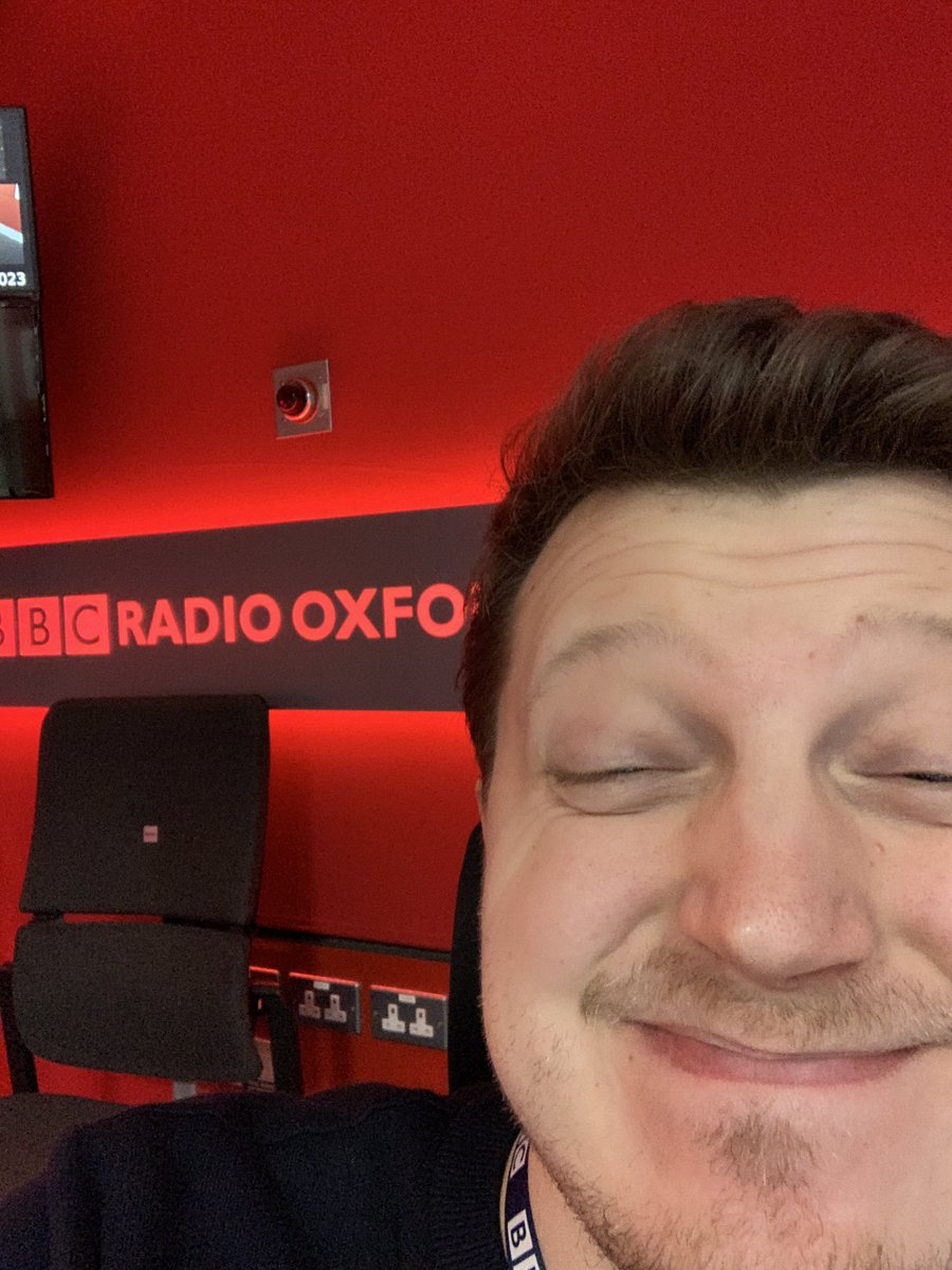 Clued Up on @BBCOxford today from 10am! 🔥🔥

Will @RadioLisa1 crack all the clues and find the #Oxfordshire locations?

WHO BLOODY KNOWS!?