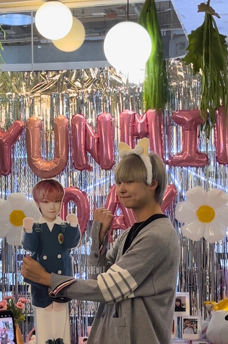 iaenbewli's tweet image. น้องมินวันนี้น่ารักมากๆเลย อธิบายไม่ถูกแต่ทุกก้าวที่น้องเดินมีเสียงปี๊บๆออกมาอะ 😭 แฮปปี้เบิร์ดเดย์น้ามุมุ 

#0226WithLoveYUNMIN #HAPPYYUNMINDAY
#YUNMIN #윤민