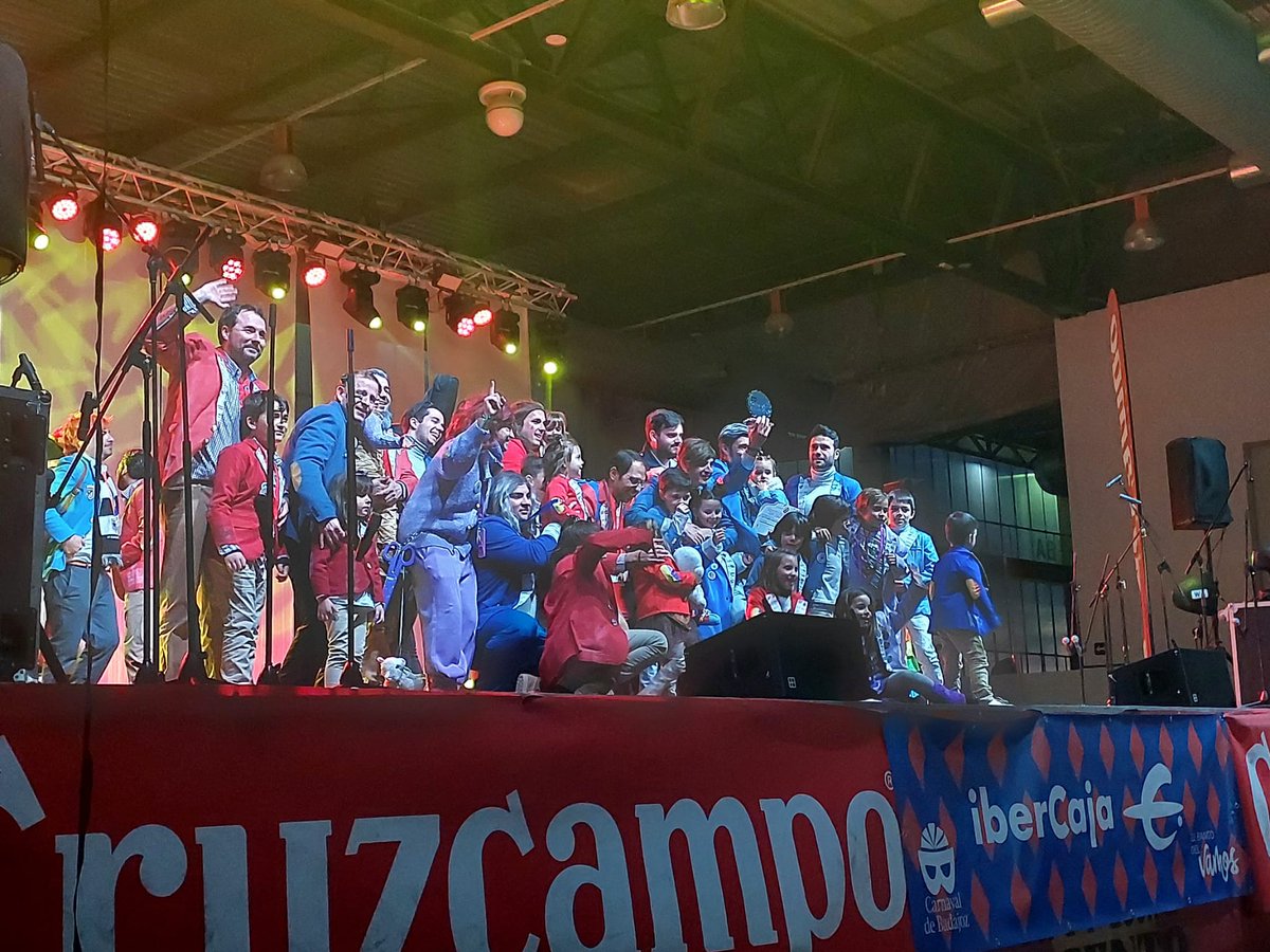 También recogimos el 2º Premio del Concurso de Murgas de Badajoz #comba2023 
Han sido unos Carnavales redondos.
Gracias a tod@s por el apoyo y trato recibido.
¡Viva el Carnaval!