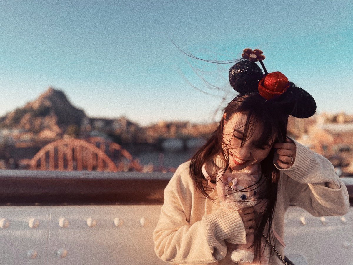 MayJamileh's tweet photo. Super windy Tokyo DisneySea♥️

お仕事の合間にちょっとだけ行ってきた🫶

#TokyoDisneySea
#風強すぎた
#LinaBell
#リーナベルは連れて帰ってきた💓
@TDR_PR https://t.co/oq3IjnwKLO