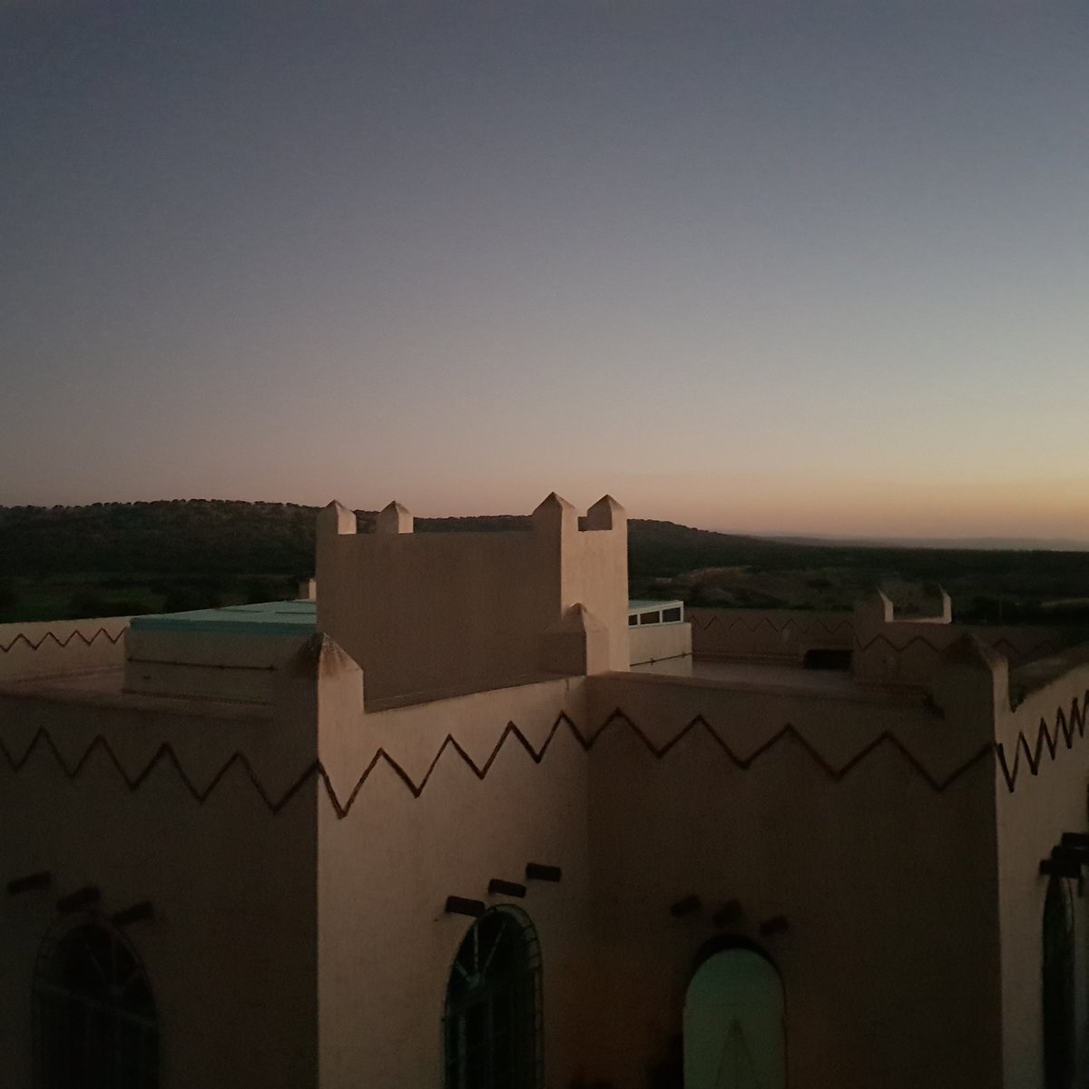 WilkinsonBytes's tweet photo. #SlowSunday Heading to the other #homeland visiting Aarab family in #Morocco #Marrakech #Essaouira brfore landing in #SidiKaouki @RiadAarab.  Looking forward to strolling in #Marrakech this eve! #mahgreb https://t.co/rQCL6UAVco