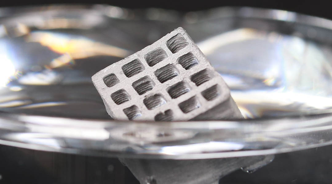 “Science is a harmonious blend of beautiful imagery and pure reasoning.” (V. S. Ravi) 

Check out our latest "Science in pictures" gallery, featuring microneedles to treat the eye, cancer cells that camouflage to survive, a thyroid-on-a-chip, and more! 

👉ow.ly/QGax50N1PC0