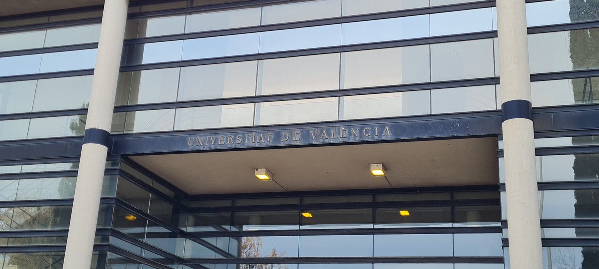 En una hora tenemos la primera #ope de Especialistas en #enfermeriafamiliarycomunitaria de la C. Valenciana.
Mi primera ope como especialista y una de las pocas que se han hecho en toda España.
Esperemos que más Comunidades se sumen pronto a este tren demasiado corto aún!
