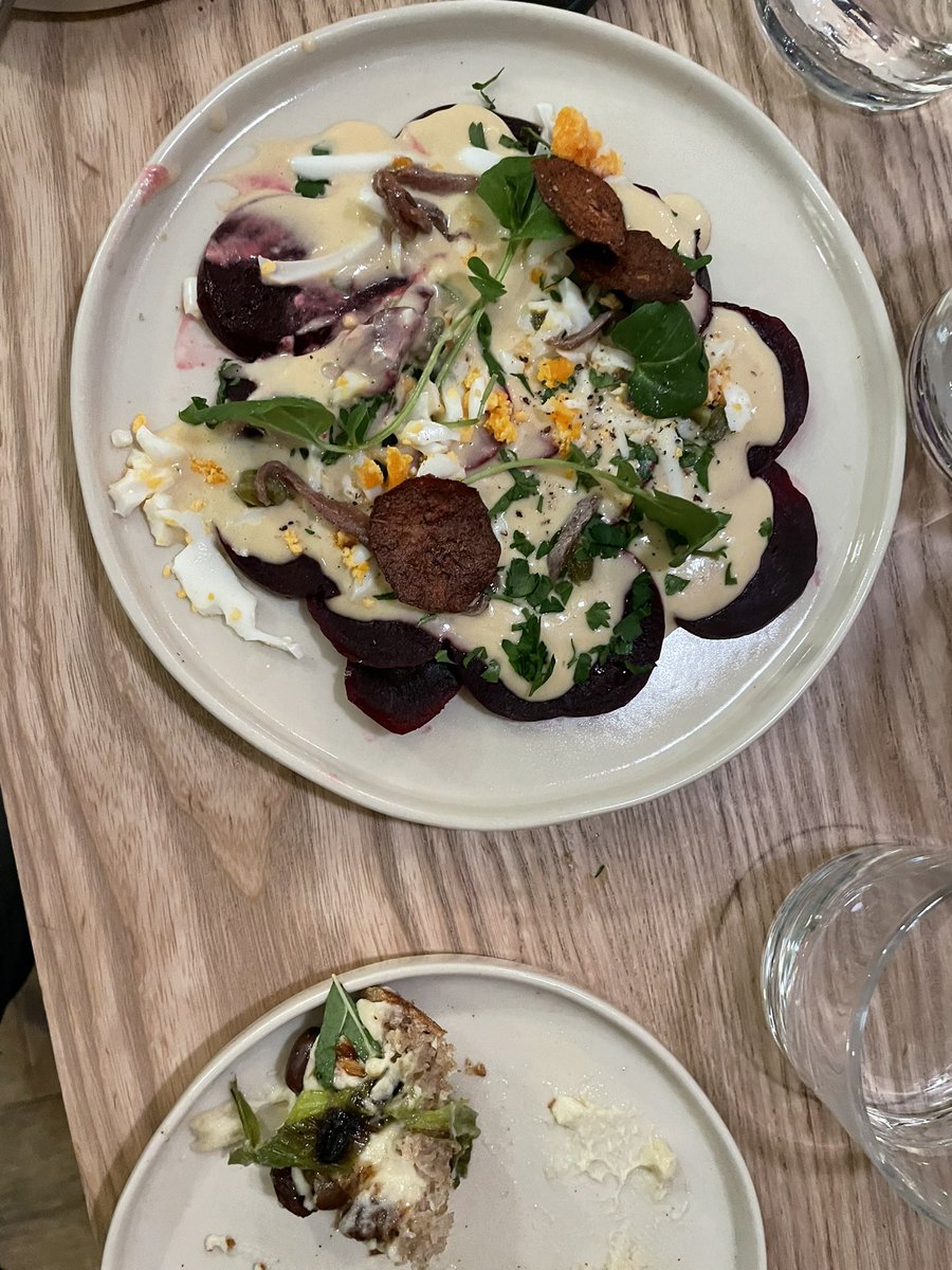 Bunk Moreland tweet media