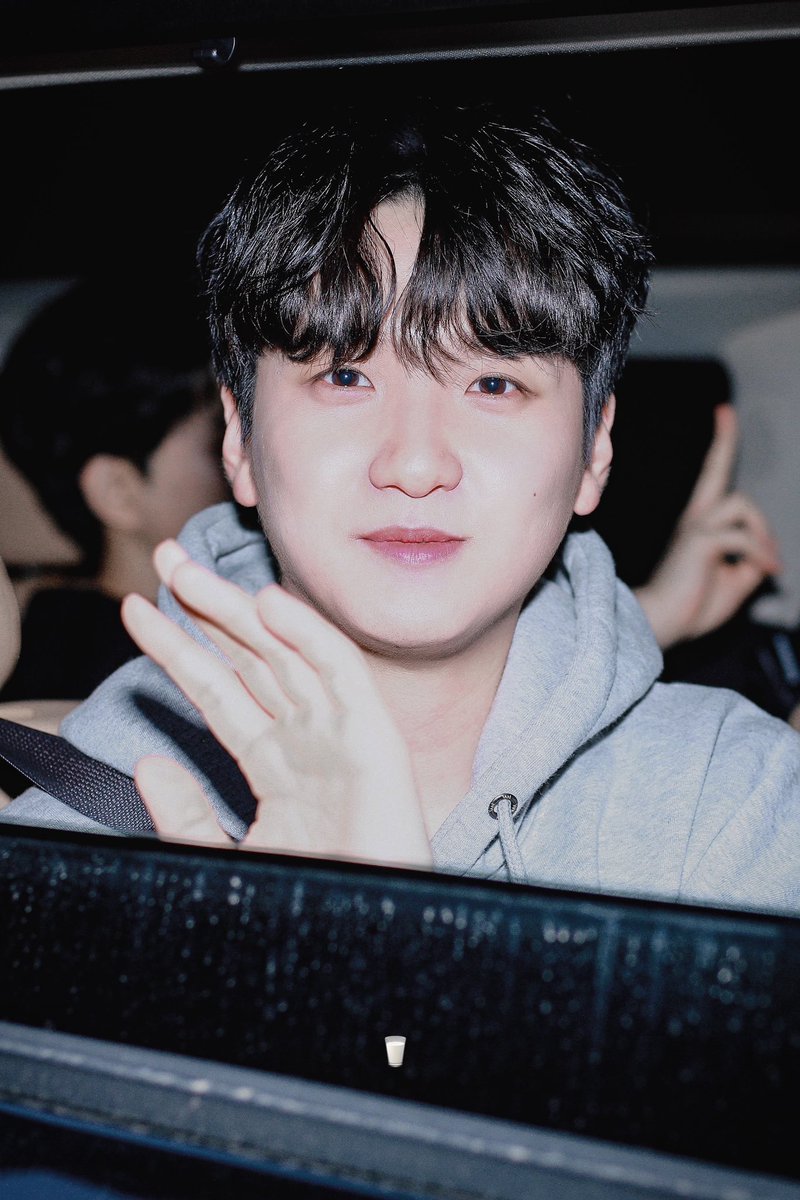 230226 기여웡💗

#LUCY #루시 #신광일