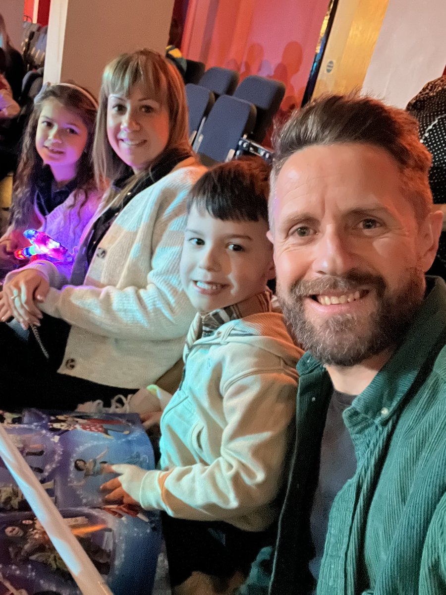 scottybateman's tweet image. #disneyonice