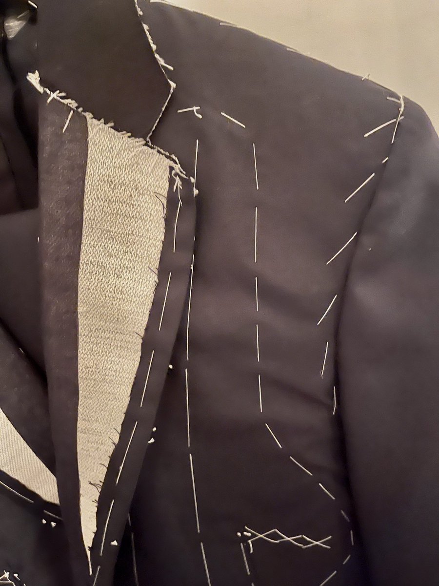 Cheshiresartori's tweet image. Have you ever wondered how much work goes into one of our elegance range suits? 
The answer is a lot. This is what we call a ‘toile’ or baste fitting. Once complete it is recycled as a donation to #fashionschools

#bespoketailor #manchestertailor #cheshiretailor #luxurystyle