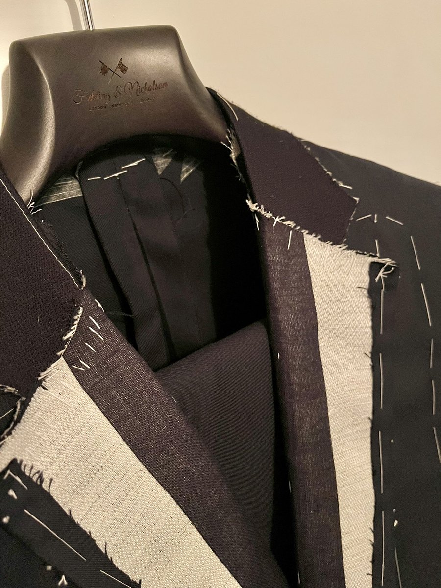 Cheshiresartori's tweet image. Have you ever wondered how much work goes into one of our elegance range suits? 
The answer is a lot. This is what we call a ‘toile’ or baste fitting. Once complete it is recycled as a donation to #fashionschools

#bespoketailor #manchestertailor #cheshiretailor #luxurystyle