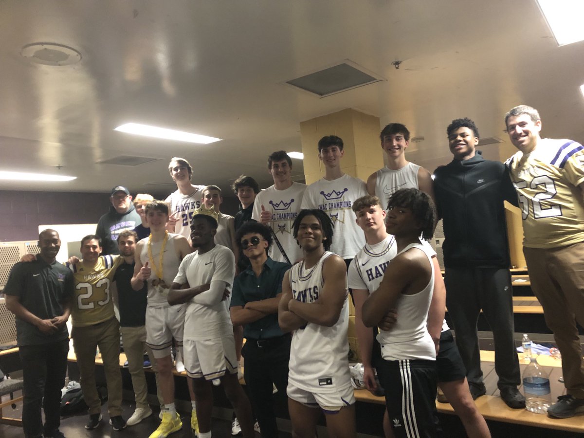 🔥Hawks Win‼️
Historic game for ⁦<a href="/HSHSMBB/">Holly Springs BBall</a>⁩ guys! Win over tough PC squad to advance to 4th Round of state playoffs for 1st time in school history (2019, 3rd Round) &amp; set new school record for wins in a season with 25 (2022, 24 Wins) in front of UNBELIEVABLE home atmosphere!