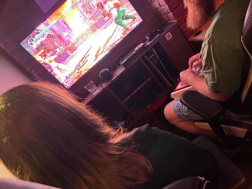 What a night at Meltdown in Nancy 🩷
<a href="/rexem749/">rexem749</a> @Vitarra15 <a href="/kebab_sans_oign/">kebab sans oignon</a> 
Thank you <a href="/JeanQuelquun/">DW | Jean Quelquun</a> for the organisation!!!