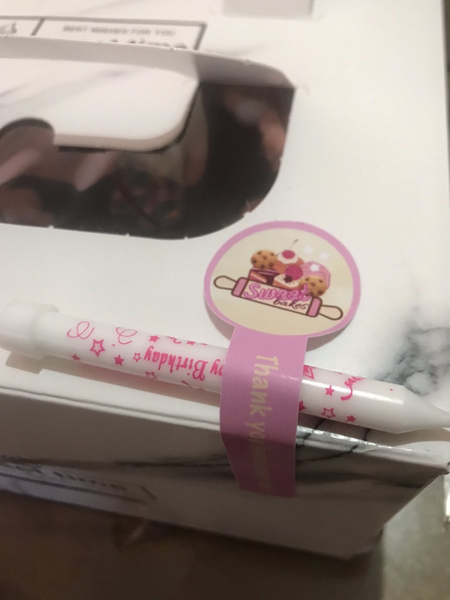 _sweetbakes's tweet photo. today’s order 🍫🍒 thankyouuu 🙏💖🧡 https://t.co/ru9iW5G75V