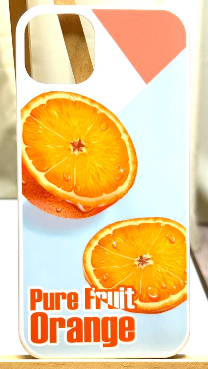 rafari0912's tweet photo. 自分で描いてデザインしたスマホケースが届いた😂
前にあげたイラストデザインを改良した改良版やで☺︎

#デザイン 
#スマホケース
#イラスト https://t.co/EqA45HynlL