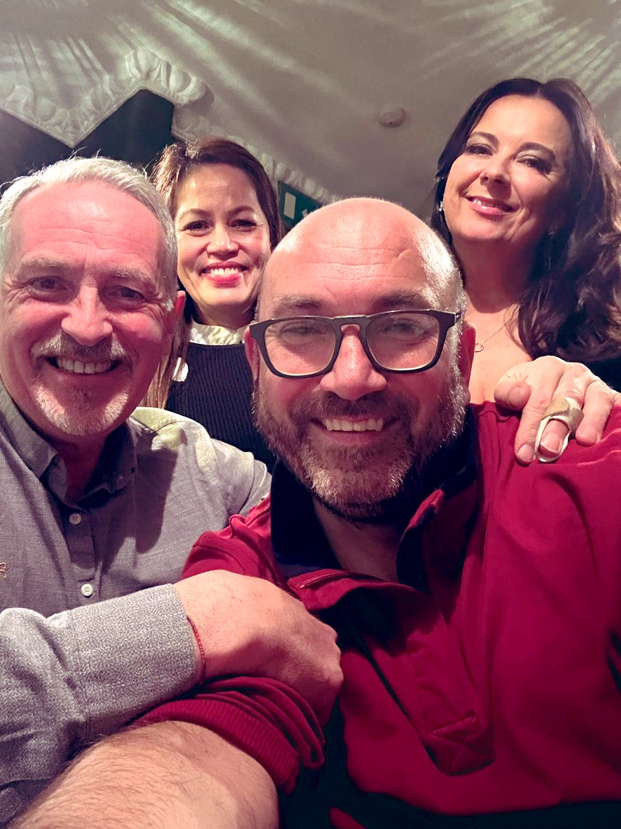 Great to have <a href="/TimHusbands1/">Tim Husbands</a> #mbe and Siobhan in for dinner last night,the craic was good #westport