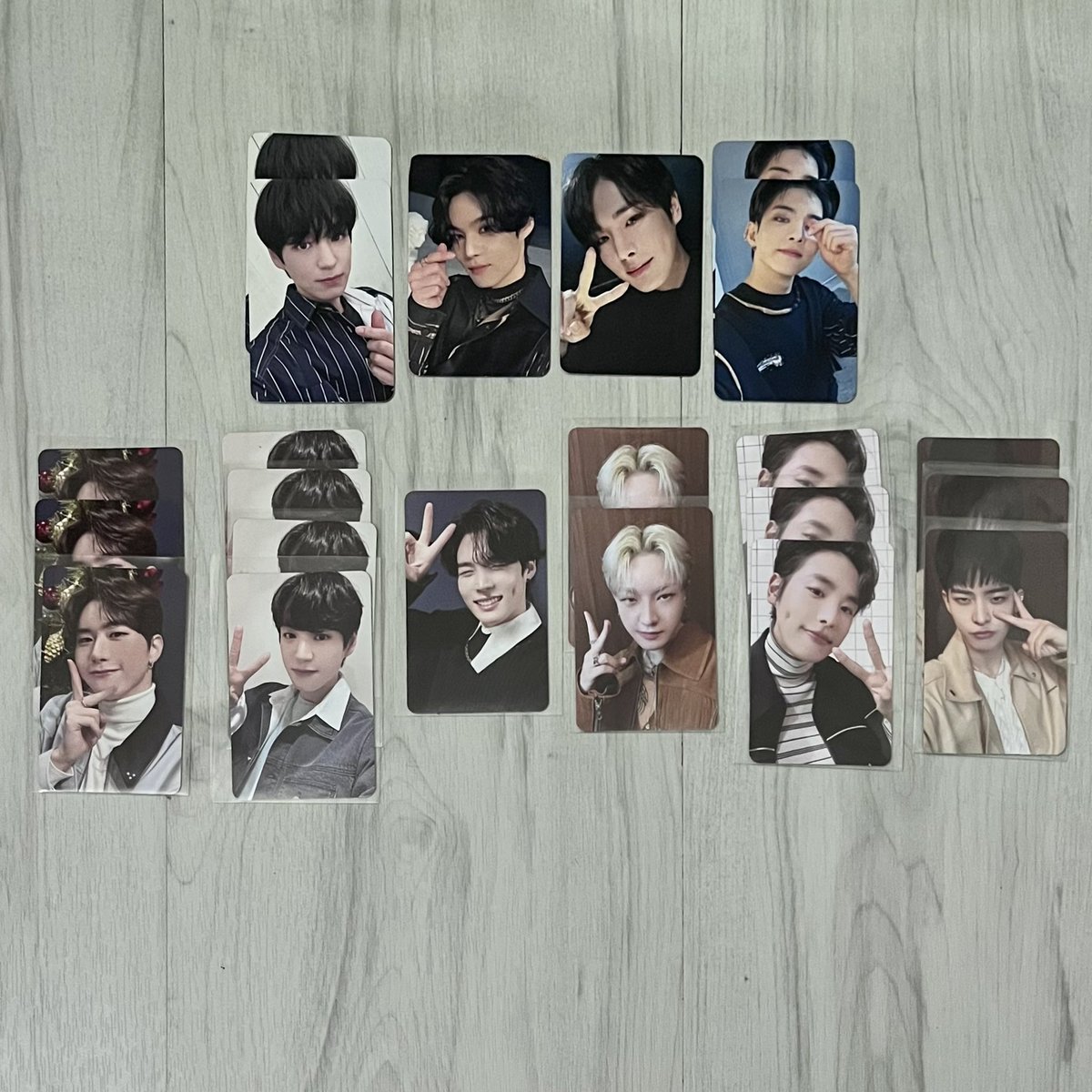 ATZV0ID's tweet photo. [#myv0id]
pls help rt🙏
readystock victon albums/pcs 

chronograph/blaze sealed: rm20
chron./blaze unsealed (no pcs): rm15
album pcs: rm10
album preorder pc: rm10
chron. bkk fs pc/makestar 1.0 pc: rm30
fanmeeting pc: rm10 

#pasarvicton #bazaarvicton @PasarVICTON @victonMYtrades https://t.co/6bgba6hd9i