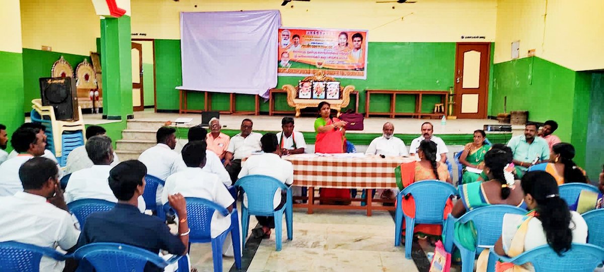 VATKBJP's tweet photo. விழுப்புரம் தெற்கு மாநில செயலாளர் மீனாட்சிநித்தியசுந்தர் மாவட்ட தலைவர் கலிவரதன் கலந்துகொண்டு மனதின்குரல் நிகழ்ச்சி மற்றும் கிராம புற நகர்புற ஆய்வு குழுவிற்கு பயிற்சி அளித்து திருக்கோவிலூர் தொகுதி சக்தி கேந்திர பொறுப்பாளர்கள் கூட்டம் மதியம் 2 மணிக்கு மேல் நடைபெற்றது. https://t.co/E7ZKGwVuqg