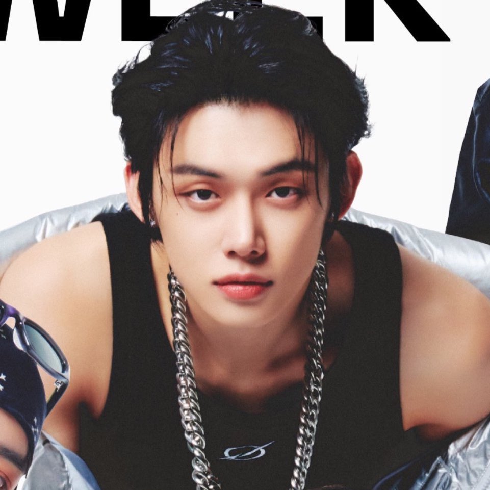 ROCKSTARYJ's tweet photo. i just remembered this exists please hold me https://t.co/Xs0qHDahbn