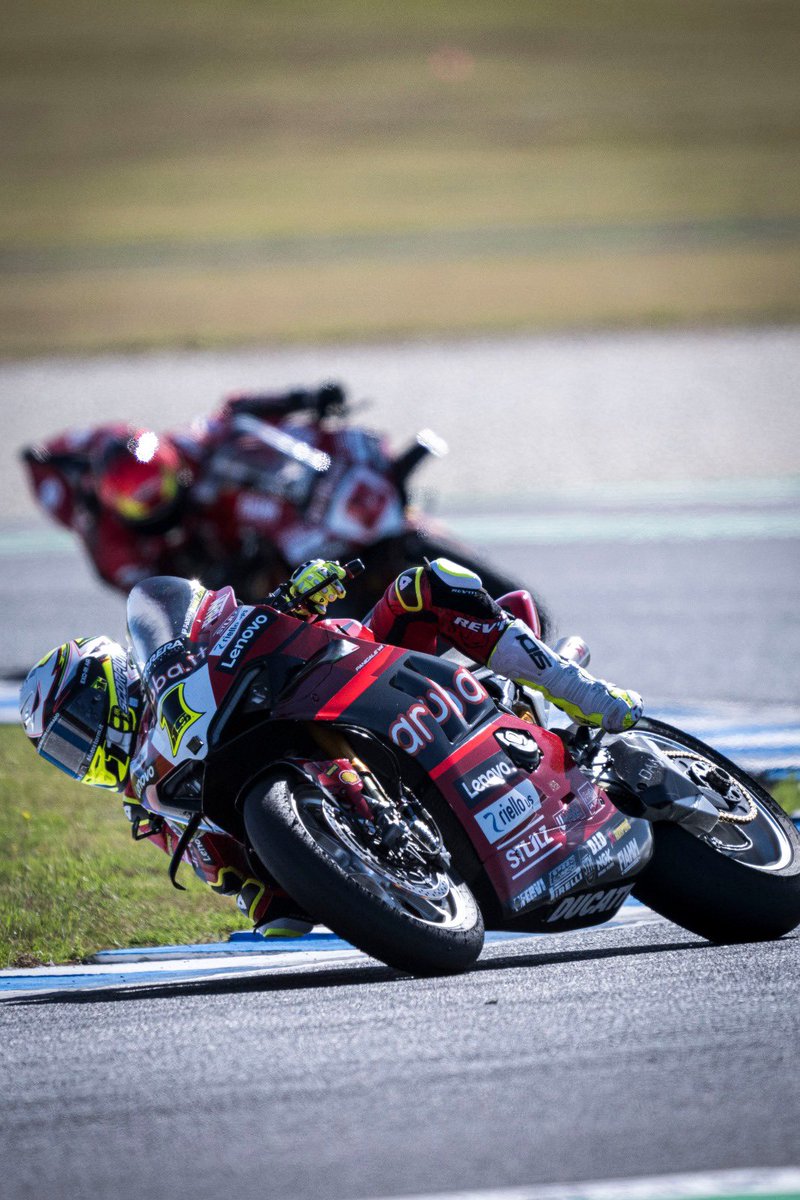 19Bautista's tweet photo. No words…magical weekend at #AUSWorldSBK 
Sin palabras…magico fin de semana en el #AUSWorldSBK 
#AB19 #TheDefense #BAUstraliaWorldSBK #keepworking #ForzaDucati #focus #performance https://t.co/6BmlDUrcVm
