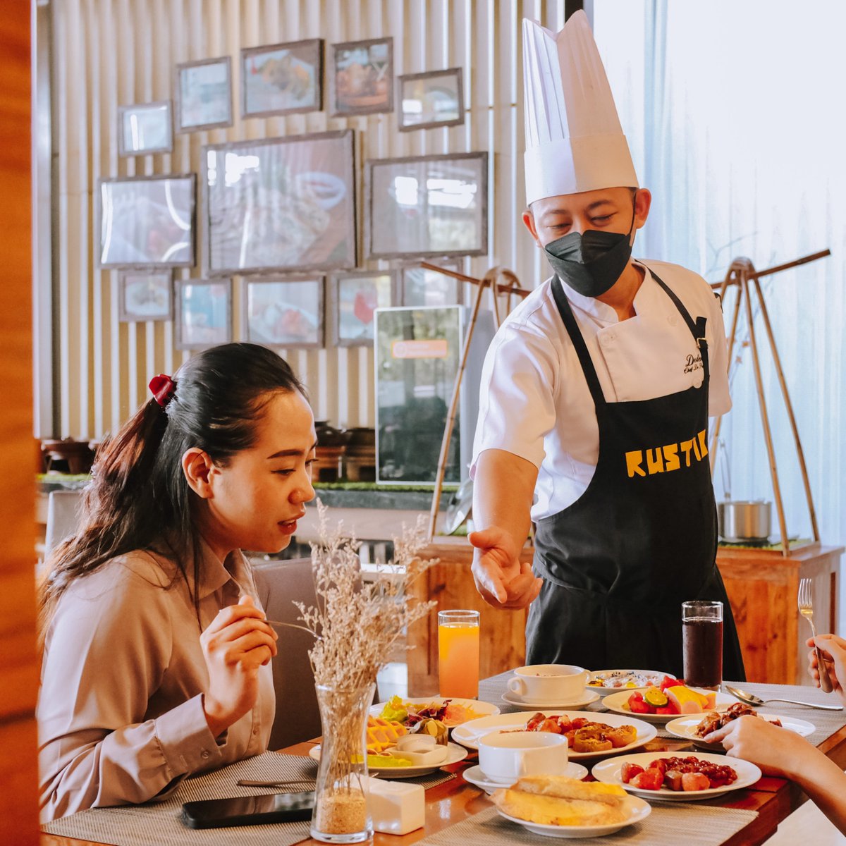 HarperJogja's tweet photo. What do you think of your breakfast? Simply inform our Kitchen Staff, and they will gladly prepare a delicious menu for you.
.
#stayatarchipelago #stayatharper #insidearchipelago #insideharper #harperjogja #harpermalioboro #harperhotels https://t.co/H7L949lTgU