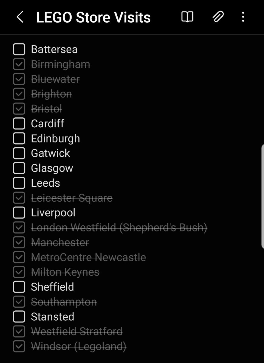 I like to keep track of every LEGO store I've visited in Britain, because of course I do 🤓 Still got a few left on the to-do list  ☑️