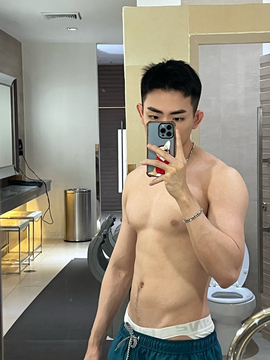 連連假都在健身房度過，不喜歡人擠人🥹