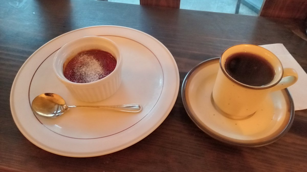 yuuki_haruka00's tweet photo. favot
＠茨城県筑西市甲

ホウレン草とベーコンのクリームパスタ¥1300-
クリームブリュレ¥650-
シングルオリジンコーヒー（タンザニアピーベリー）¥700-

チョット贅沢
ご馳走様でした

＃favot
＃筑西グルメ
＃筑西カフェ
＃茨城グルメ
＃茨城カフェ
＃コーヒー
＃パスタ
＃デザート https://t.co/AZ3dgeb6en