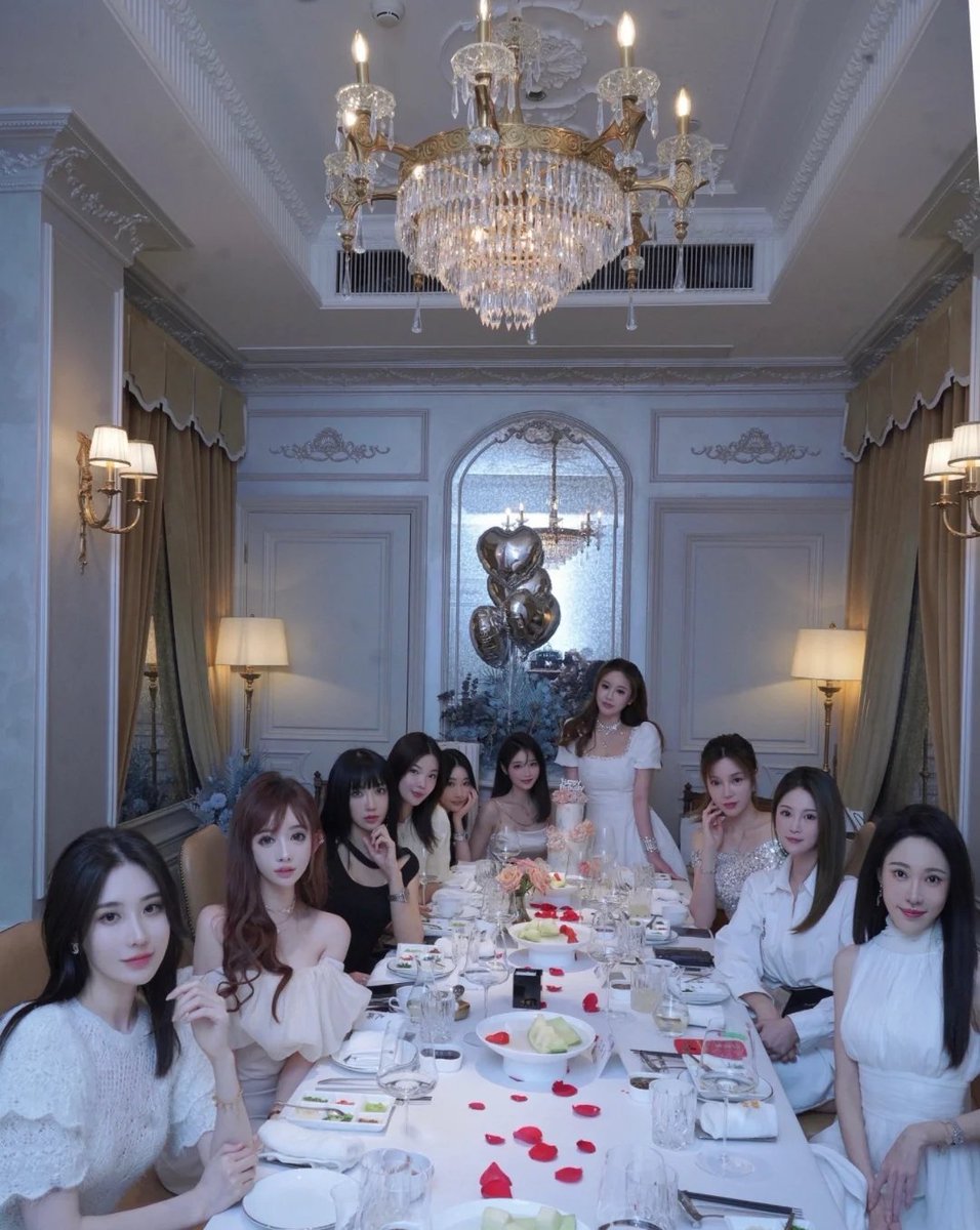 party📸
姐姐妹妹的聚会😍 https://t.co/1gxfuzzN2V