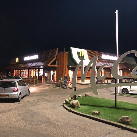VacaturesHoofdd's tweet photo. Medewerker onderhoud buiten – McDonalds – #Hoofddorp 
Bekijk hier de #vacature: https://t.co/KClRdRsRhP https://t.co/xEbmN069JU
