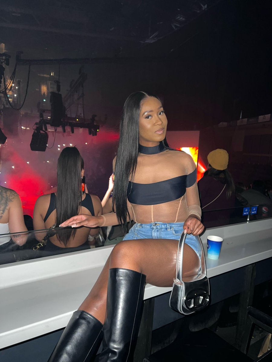 TinaRayee's tweet photo. Insta saw it first x https://t.co/ADEo87N7bj