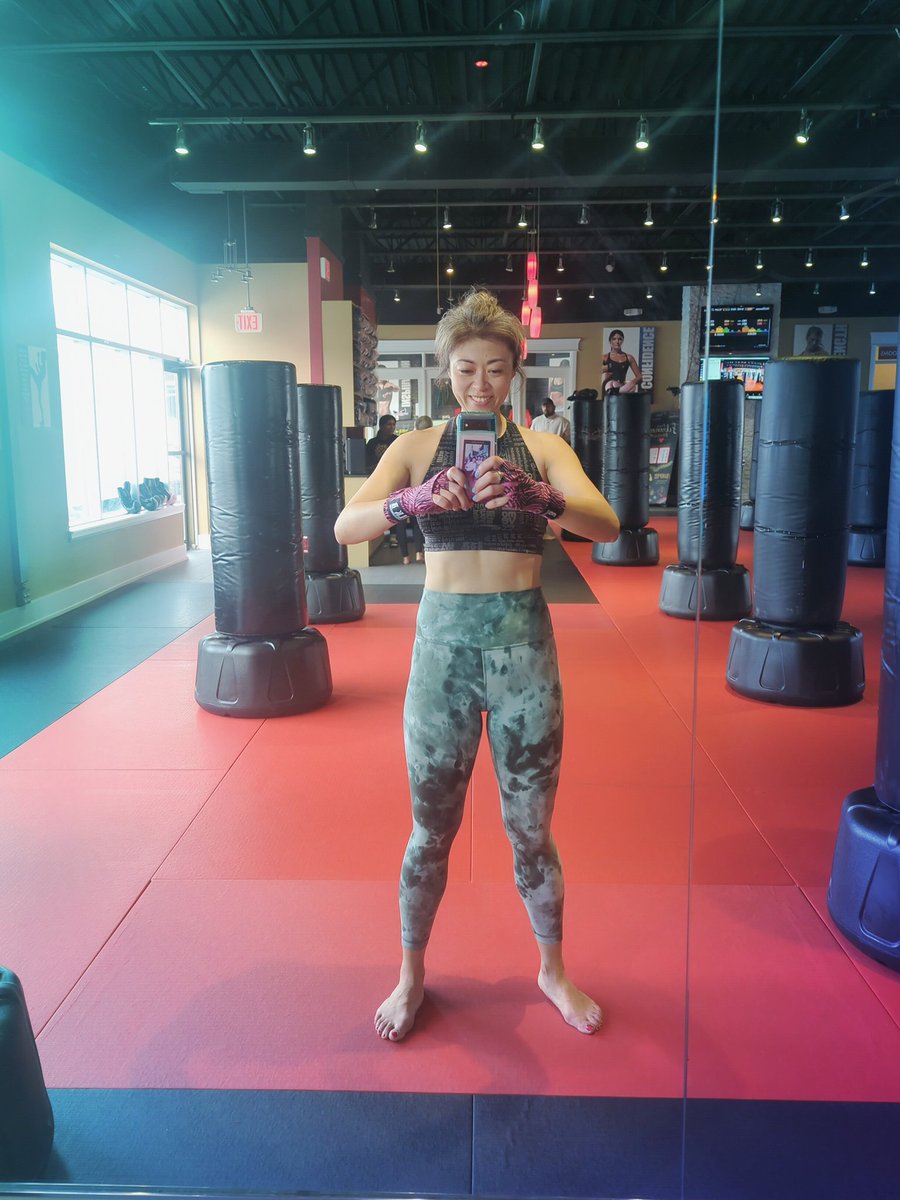 Sunday Funday, can't live without my fav ppl 😍 #kickboxing #fighters 
Happy Sunday my #fitfam 
#runner #runners #running #Smile #fitness #FitnessMotivation #fitnessaddict #FitnessGoals #fitnesslifestyle