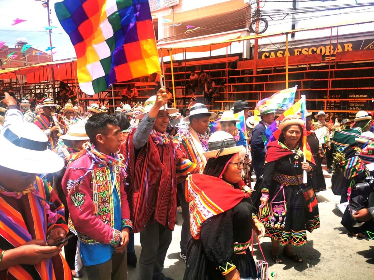 Anata, fiesta ceremonia de las flores y los frutos.
Participamos en el Anata Andino, Oruro, acompañando al Pataca Chuta de Orinoca, junto a #EvoPueblo 
Sarantaskakiñani!!!!
#caminantedelosandesalmundo