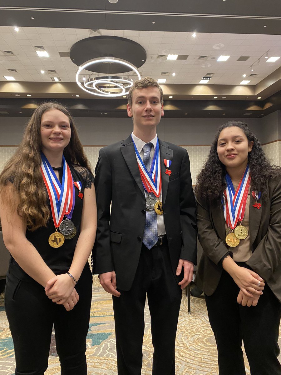 MRHS Academic Decathlon Team Page tweet media