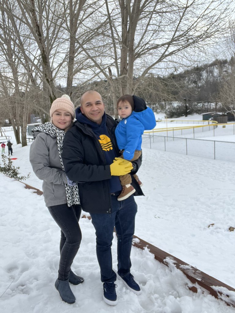 RRome20's tweet photo. Snow Time!! Finally caught a break to go enjoy some “real” snow or so I think! Nonetheless, had a blast with FAM. #julianCA. https://t.co/kRH4WdovWm