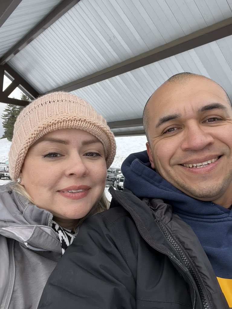 RRome20's tweet photo. Snow Time!! Finally caught a break to go enjoy some “real” snow or so I think! Nonetheless, had a blast with FAM. #julianCA. https://t.co/kRH4WdovWm