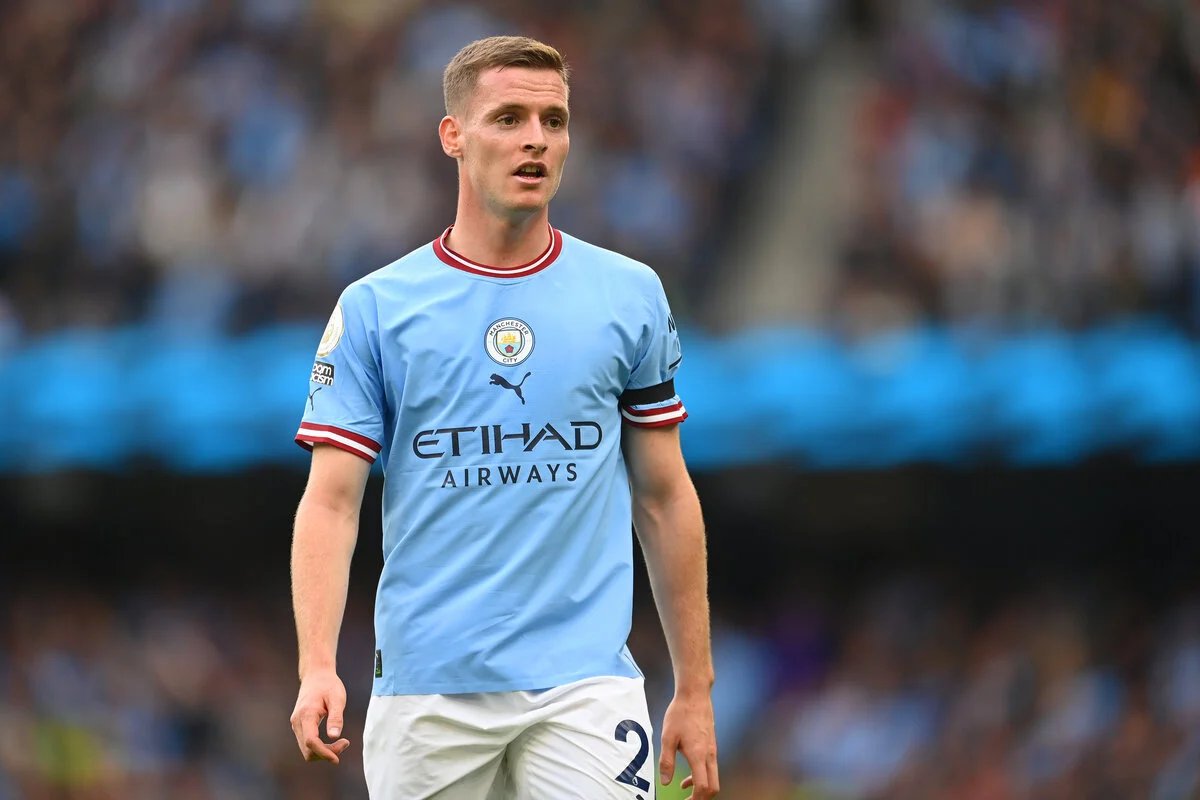 Dia layak mendapat kesempatan lebih banyak di ManCity.