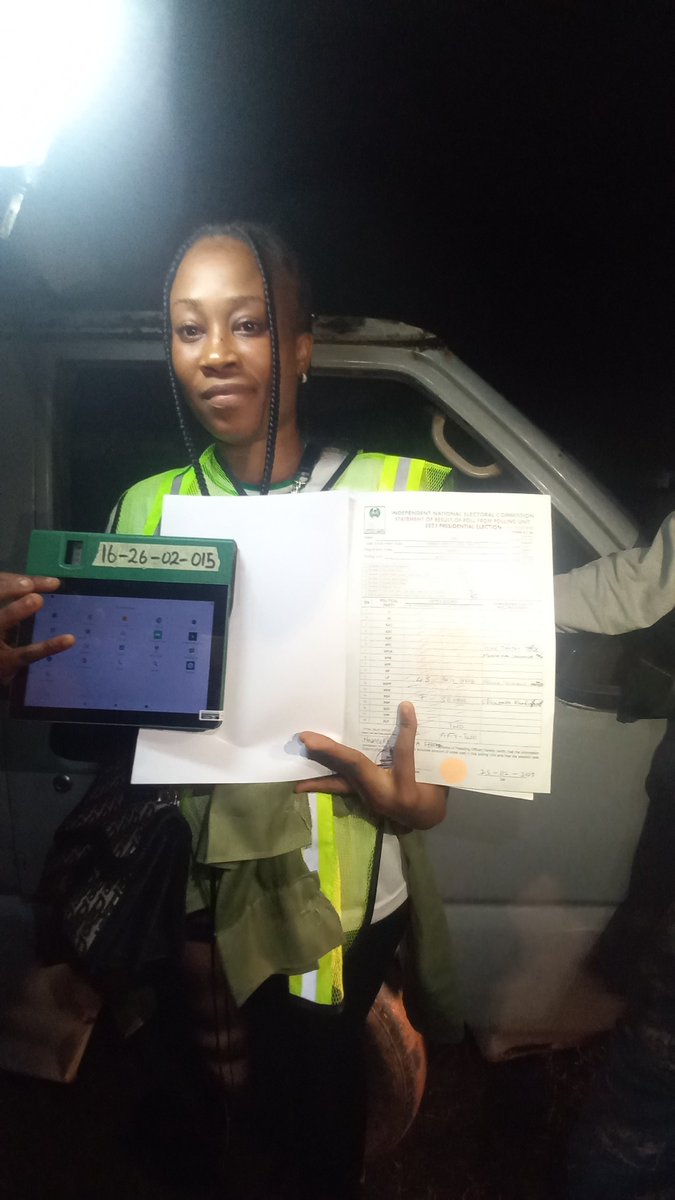 iamUncleMark's tweet image. They refused to upload the result, so we took mugshots before we let them go