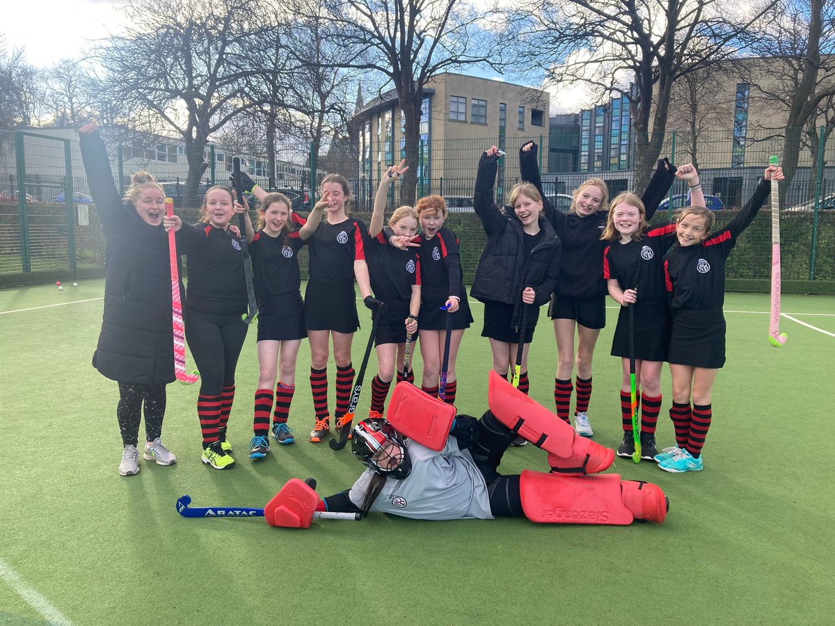 northberwickpe's tweet photo. 🏑 Hockey Result 🏑

Superb effort by our S1 girls who made it to the plate final of the East District Tournament, losing 2-1 to @stgeorges_sport 🏆.

Thanks to @EdAcadSport for hosting the tournament. Well done to all involved!! 🤩

#NBHS #ScottishHockey #Hockey #Sport https://t.co/vTwDildgsn
