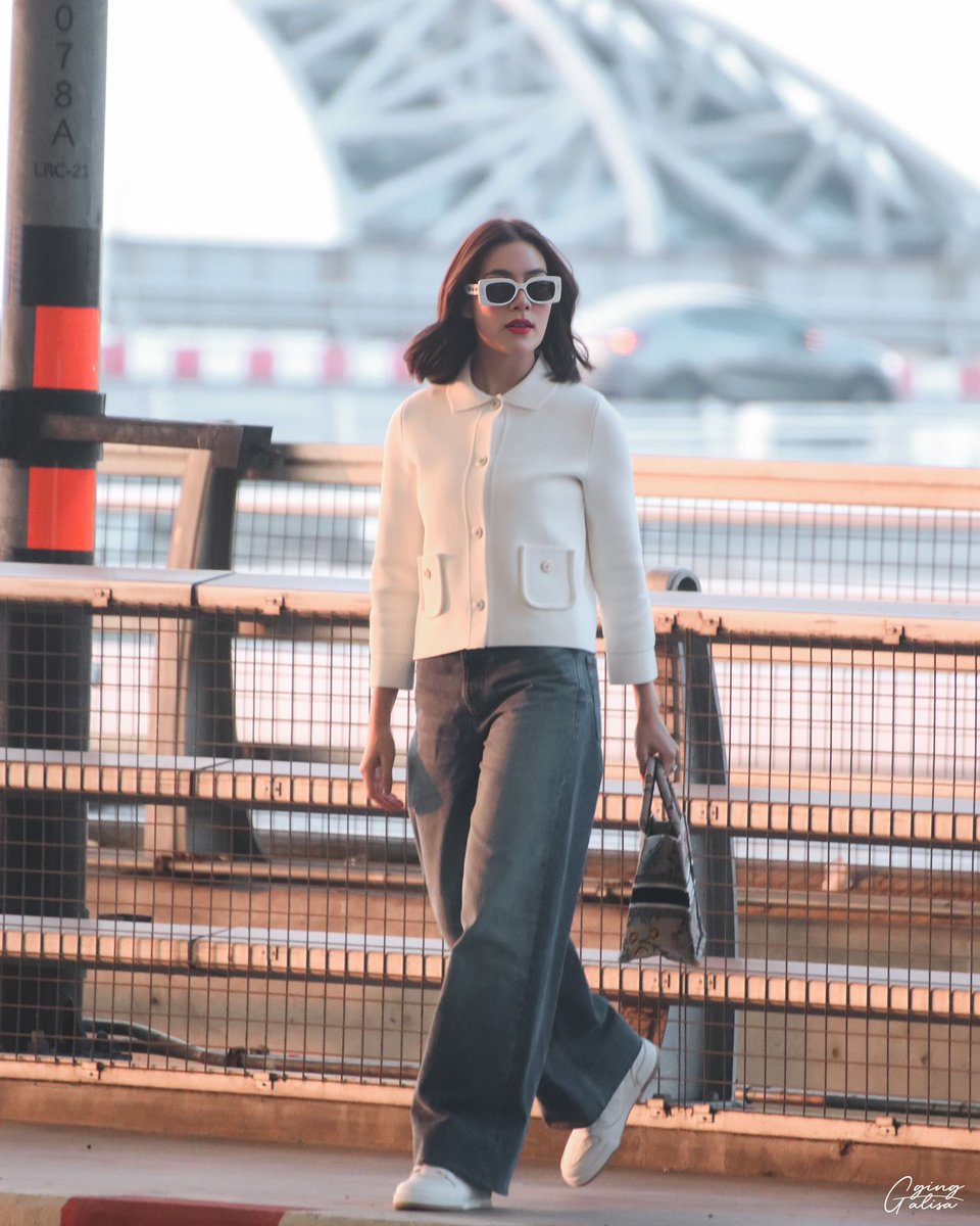 gging_alisa's tweet photo. ตัวแม่ตัวมัมตัวมารดา คบลเก่งอะ😭💅🏻 #คิมเบอร์ลี่ https://t.co/qCIwvcWiA2