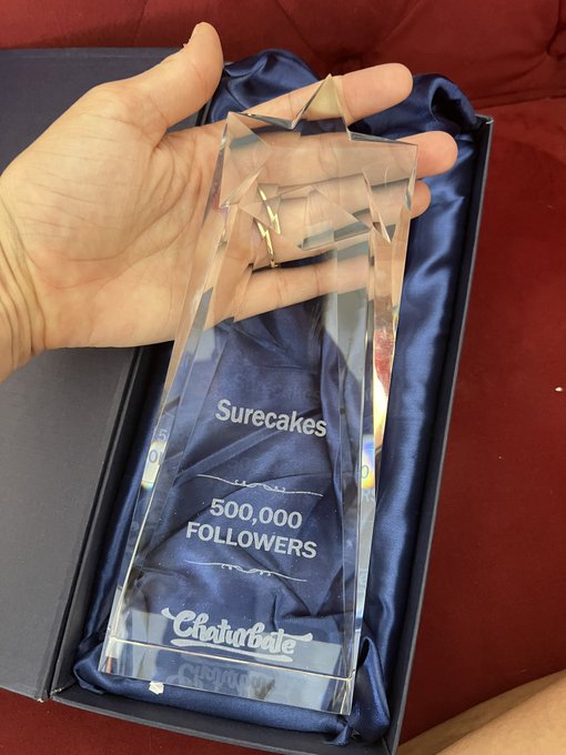 Thank you so much @chaturbate for making me feel appreciated! I have wanted to reach this goal for SO<a class="tags" href="/tag/chaturbate">@chaturbate</a>