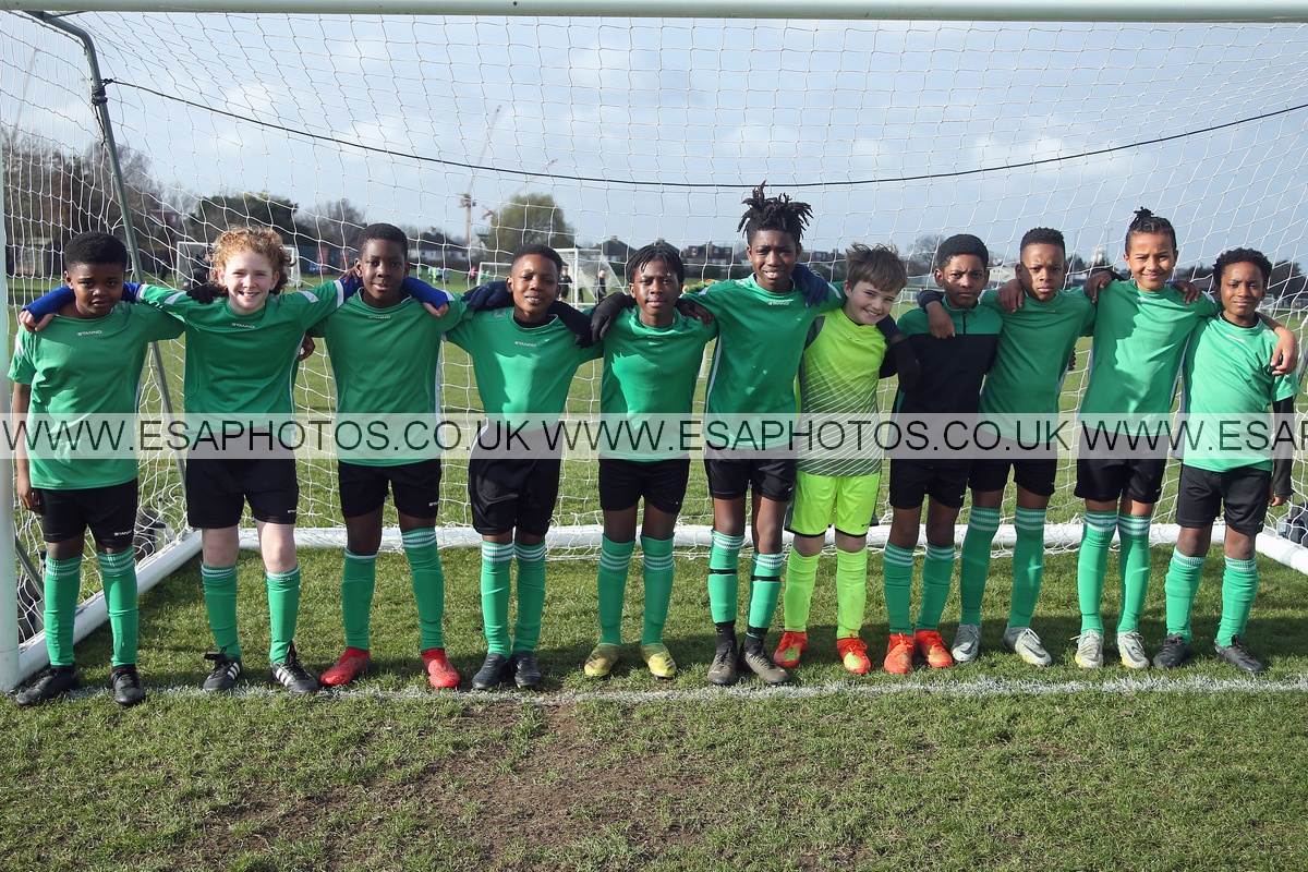 ESAPHOTOS's tweet photo. Images from @kentschools_fa Bill Carney Trophy SF @GreenwichPsfa v @odpsfa now on our web site https://t.co/uN9SjZU8NI https://t.co/bDU4tqRHcH