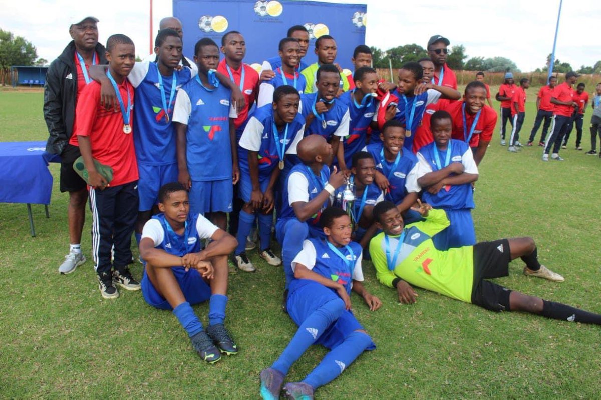 SafaGauteng's tweet photo. SCHOOL OF EXCELLENCE UNDER 19 CHAMPIONS

🏆🏆🏆

⚽️

#gdlfinals
#safagauteng
#HomeOfChampions
#idiskiwayawaya https://t.co/AXZAPZ4V6W
