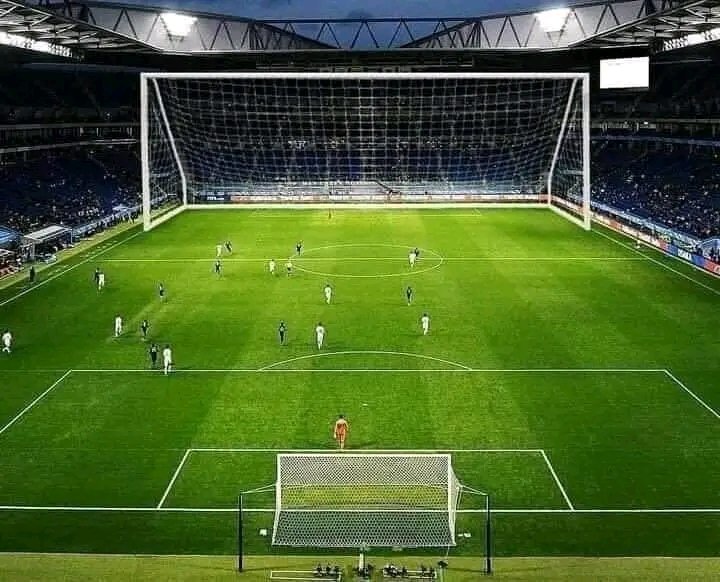 MukiibiE's tweet photo. The only way Chelsea can score a goal😂😂😂 https://t.co/0jamG6mQIP